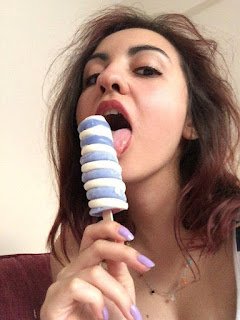Esra Üstün İfşa